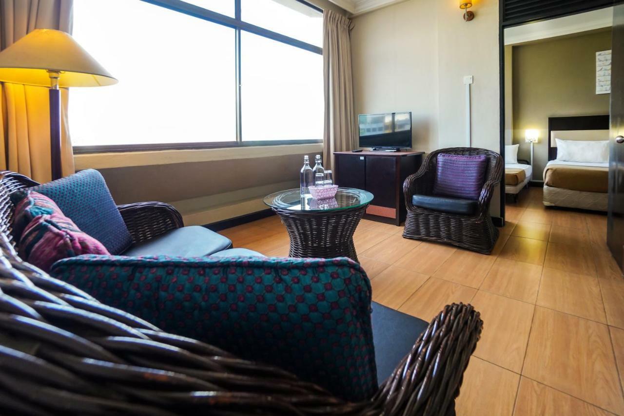 Lodge 18 Hotel Butterworth Ngoại thất bức ảnh